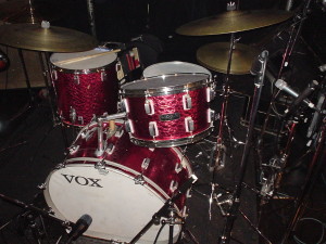 奥瀬健介のドラムセット「トリクソン」